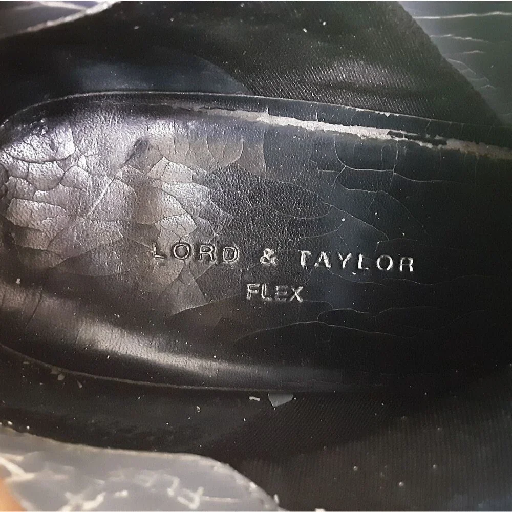 LORD & TAYLOR Flex Charcoal Gray Genuine Suede Bootie Sz 9